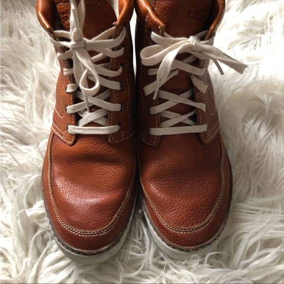 UGG Leather Shearling Sneaker Boots 8.5 - Picture 2 of 9